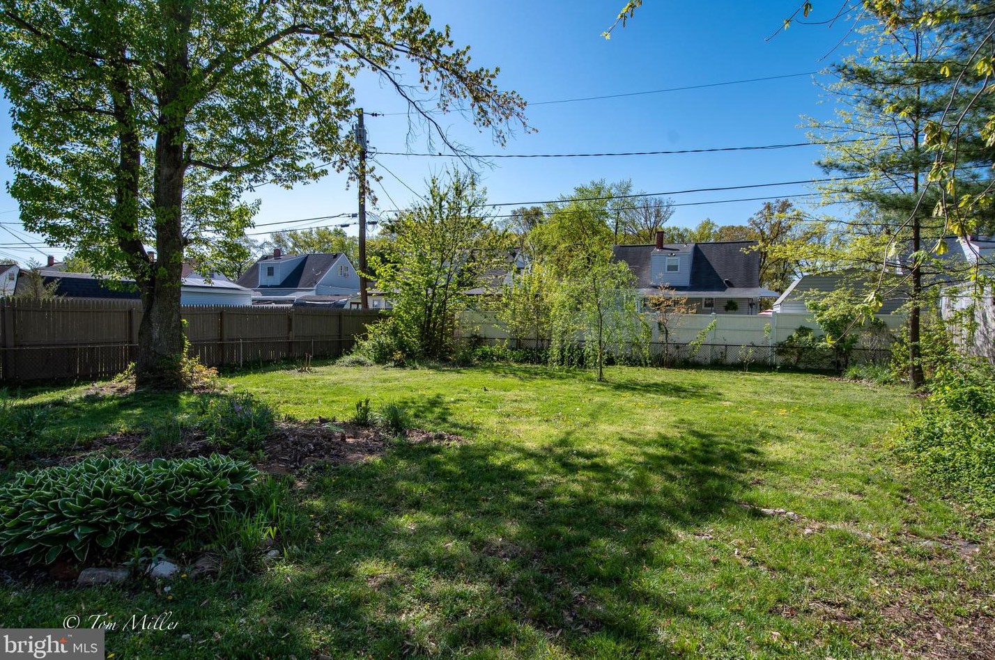 947 Kinwat Ave, Baltimore MD  21221-5219 exterior