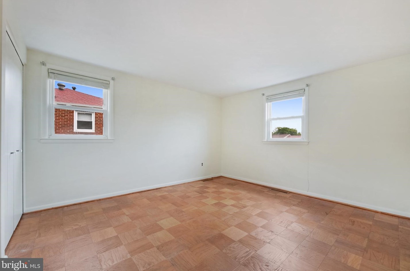 968 Circle Dr, Baltimore MD  21227-2322 exterior