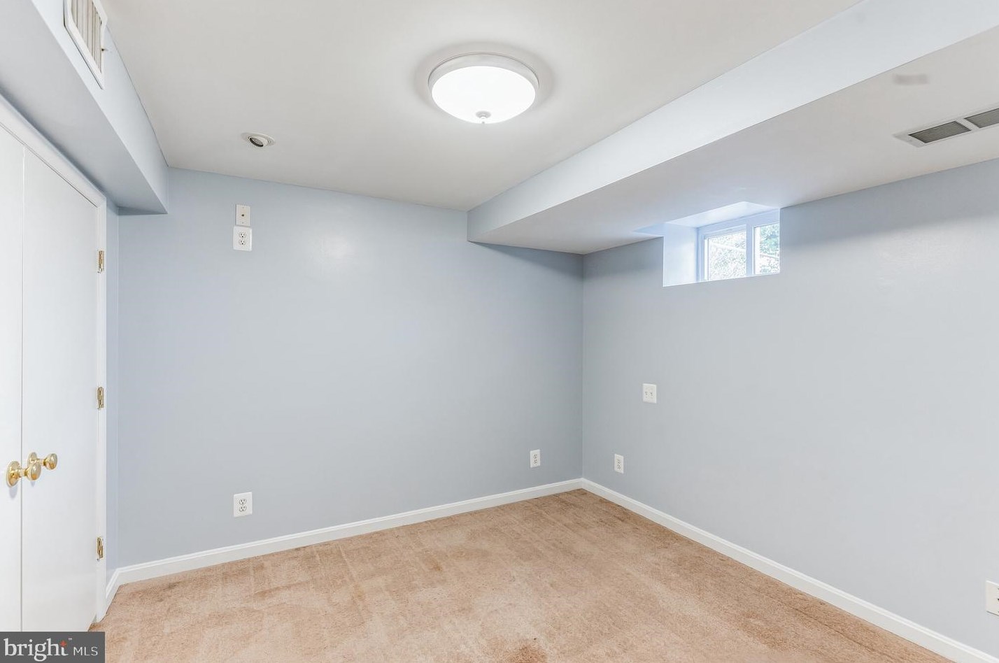 2505 Wendover Rd, Baltimore MD  21234-6221 exterior