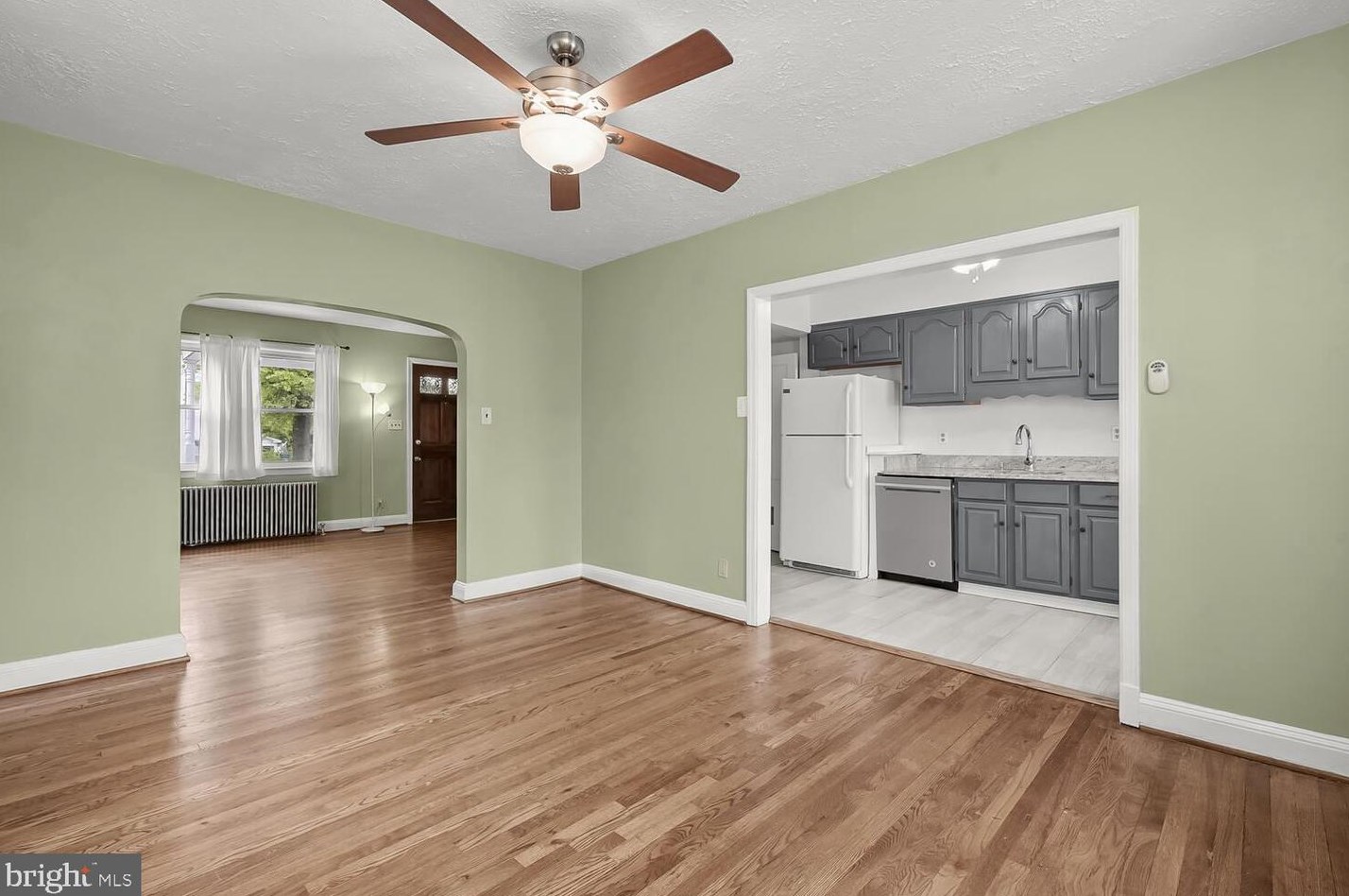 38 Maple Dr, Baltimore MD  21220-3304 exterior