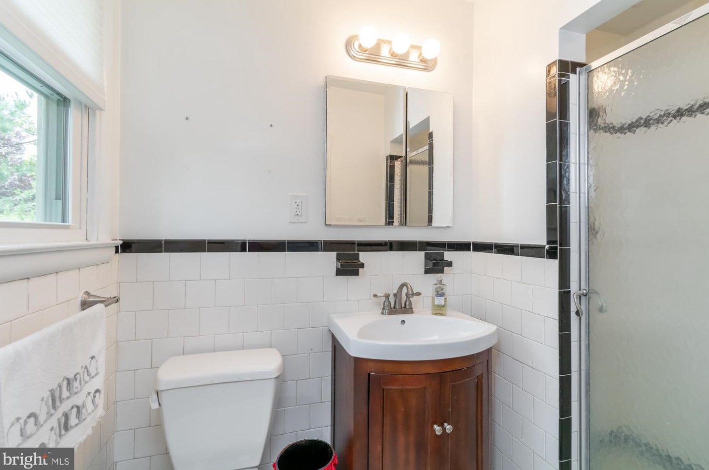 1621 Jeffers Rd, Baltimore MD  21204-1929 exterior