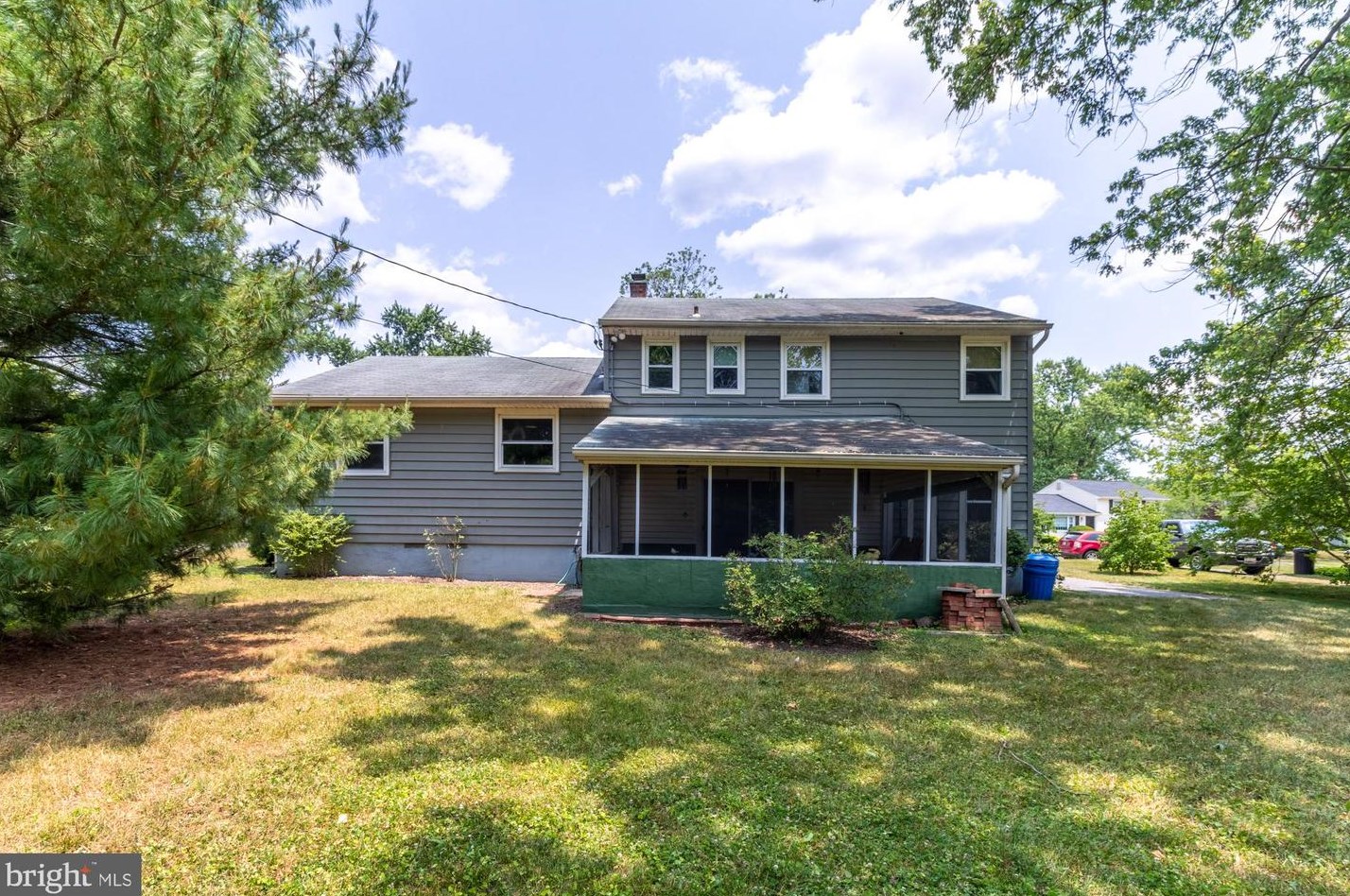 1621 Jeffers Rd, Baltimore MD  21204-1929 exterior