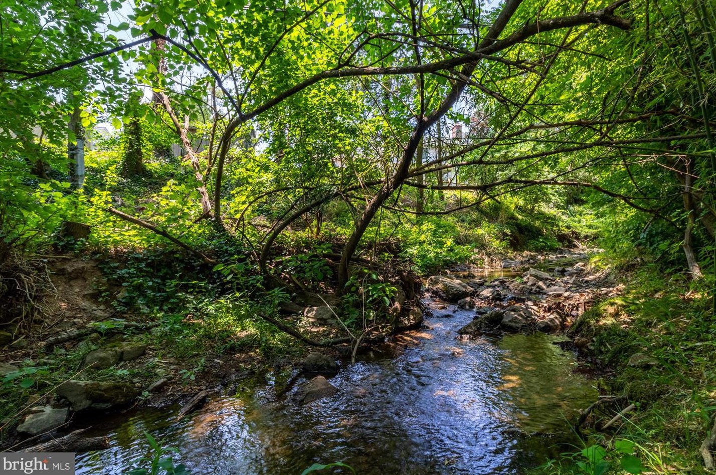 1621 Jeffers Rd, Baltimore MD  21204-1929 exterior