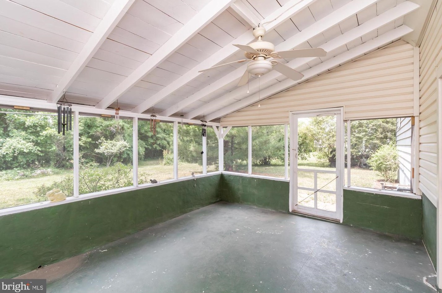 1621 Jeffers Rd, Baltimore MD  21204-1929 exterior