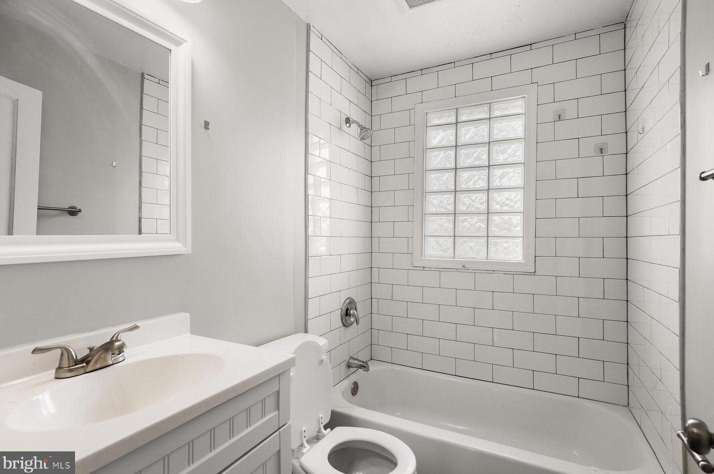 2117 Redthorn Rd, Baltimore MD  21220-4828 exterior