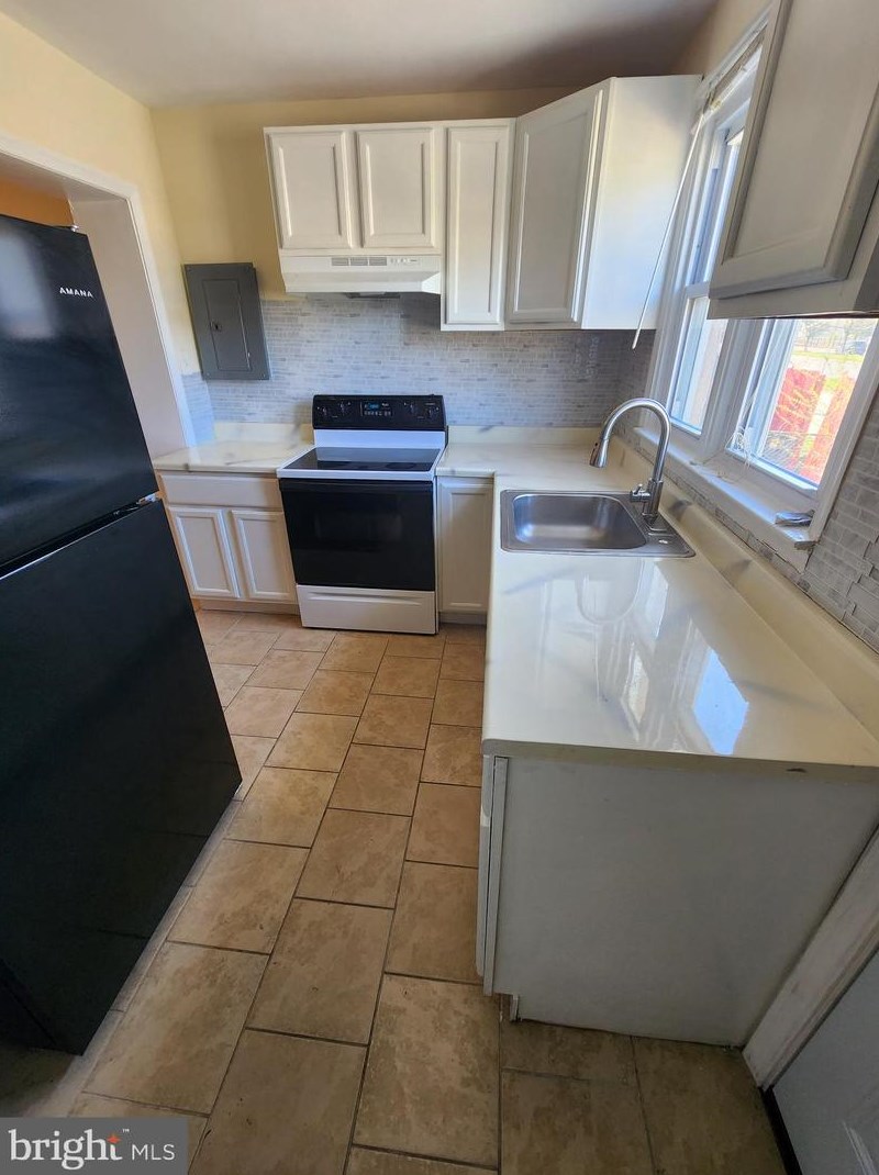 250 Chestnut St, Baltimore MD  21222-6158 exterior