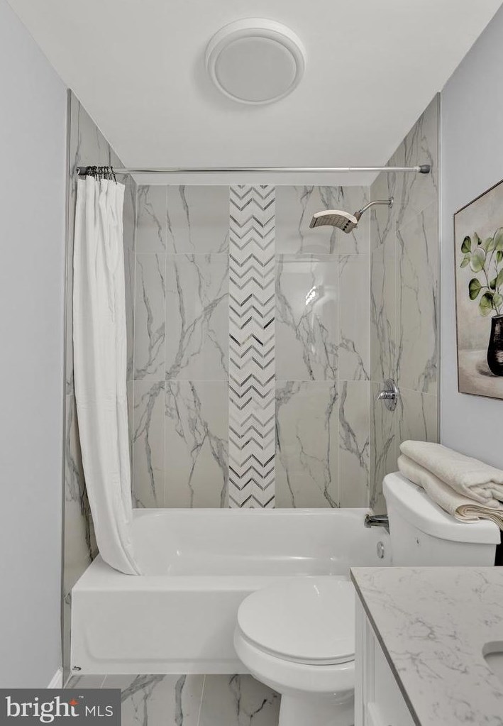 307 Essex Ave, Baltimore MD  21221-4710 exterior