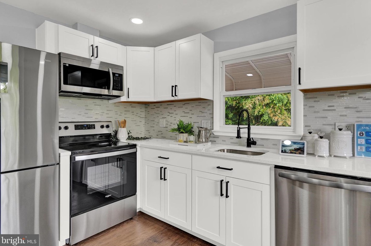 307 Essex Ave, Baltimore MD  21221-4710 exterior