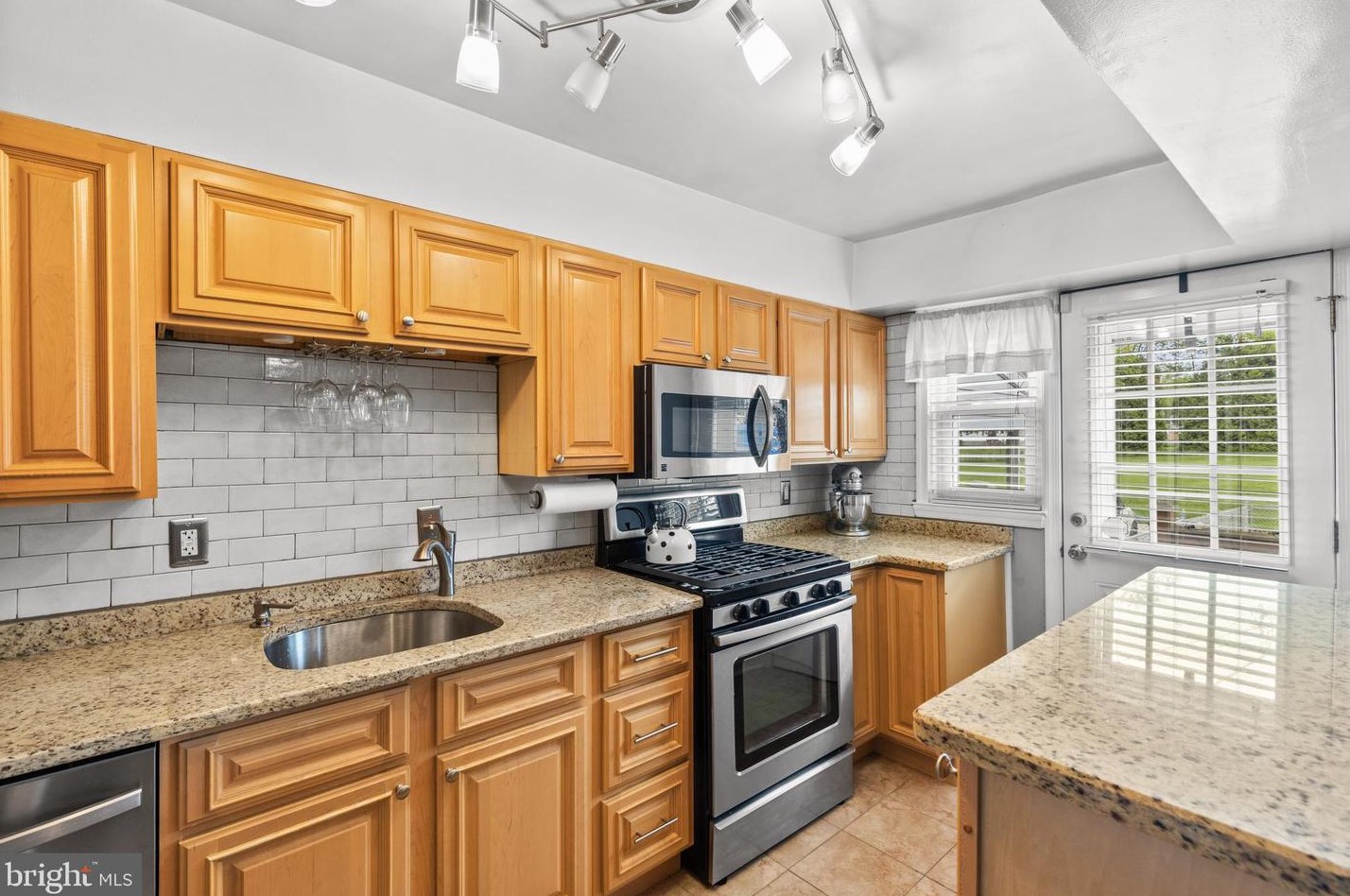 1842 Trenleigh Rd, Baltimore MD 21234-3844 exterior