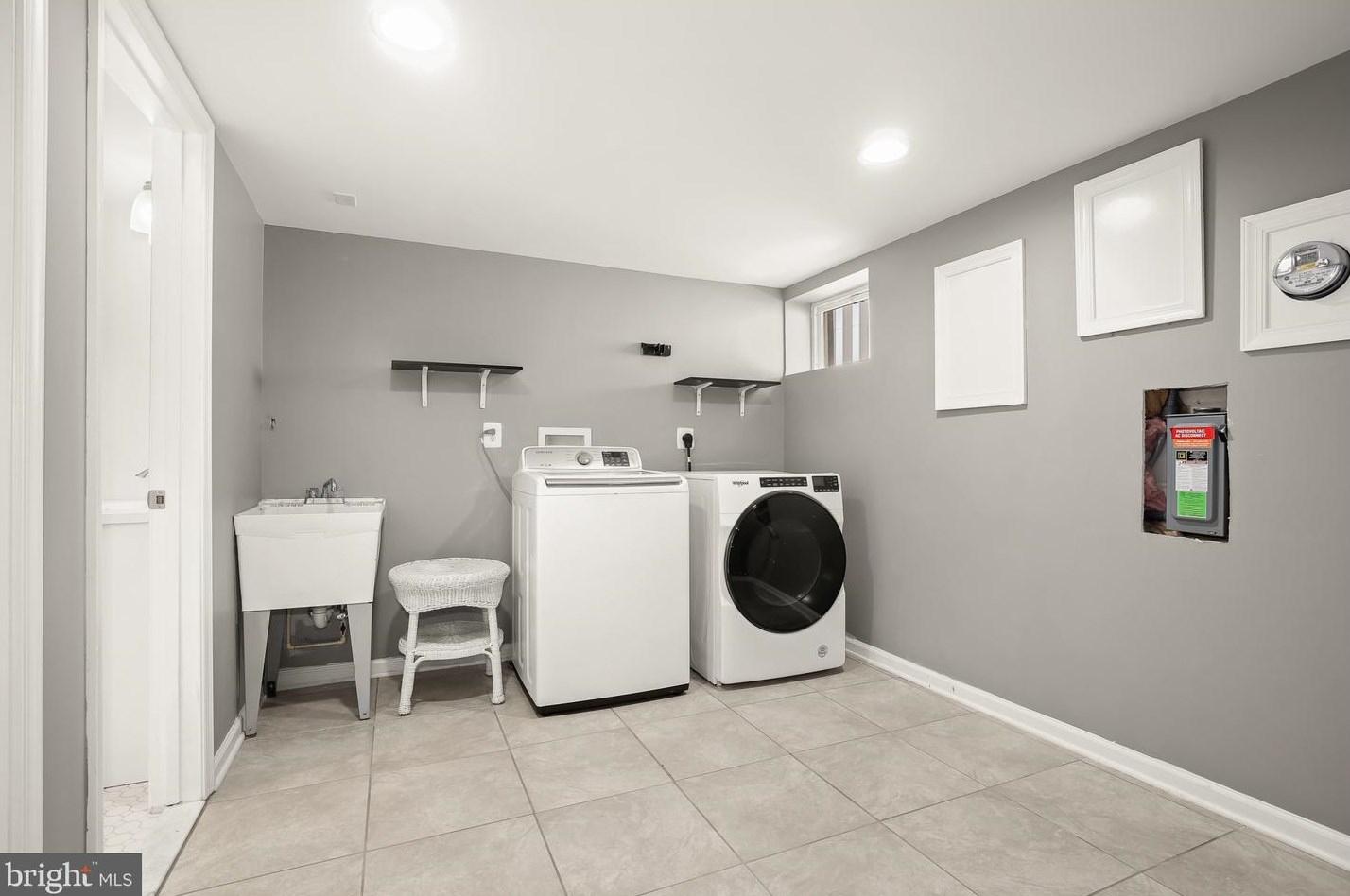 1920 Drummond Rd, Baltimore MD  21228-4206 exterior