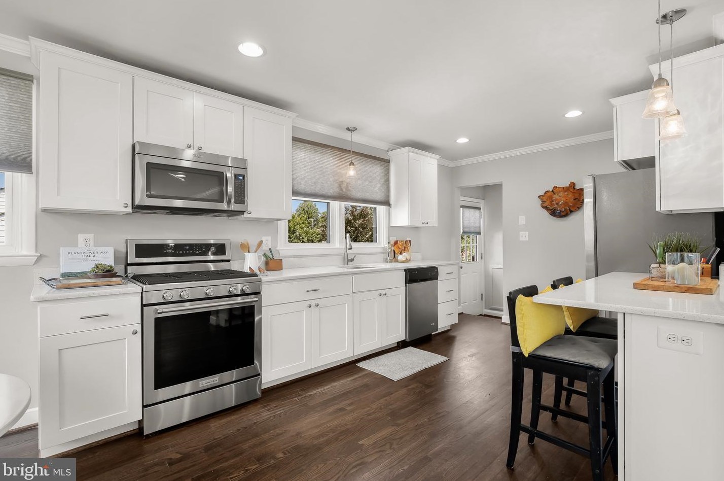 1920 Drummond Rd, Baltimore MD  21228-4206 exterior