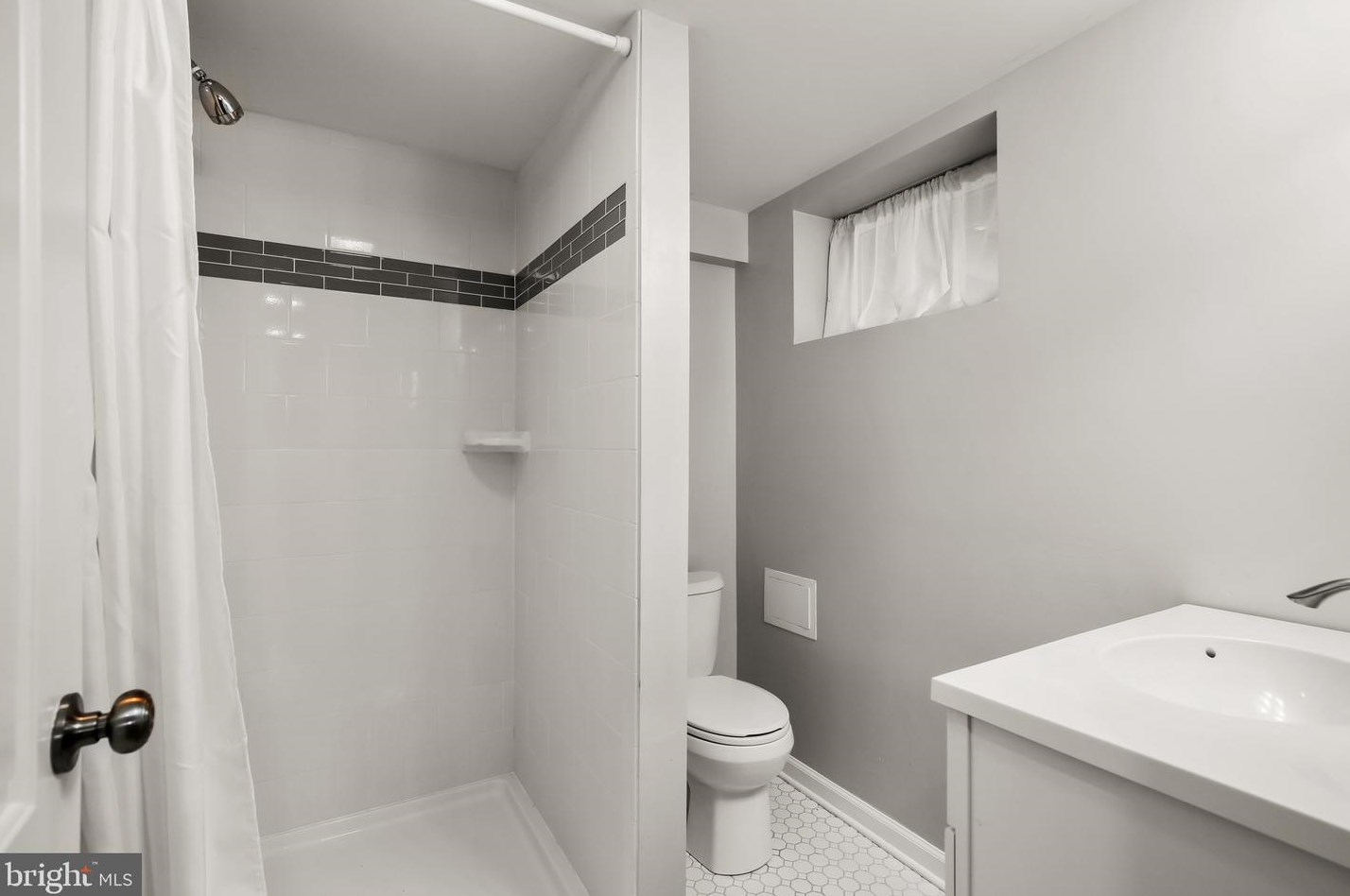 1920 Drummond Rd, Baltimore MD  21228-4206 exterior