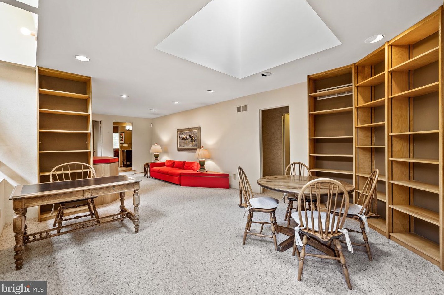 8570 Leisure Hill Dr, Baltimore MD  21208-1740 exterior