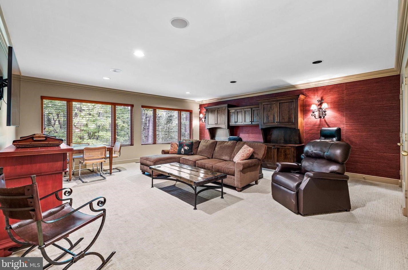 8570 Leisure Hill Dr, Baltimore MD  21208-1740 exterior