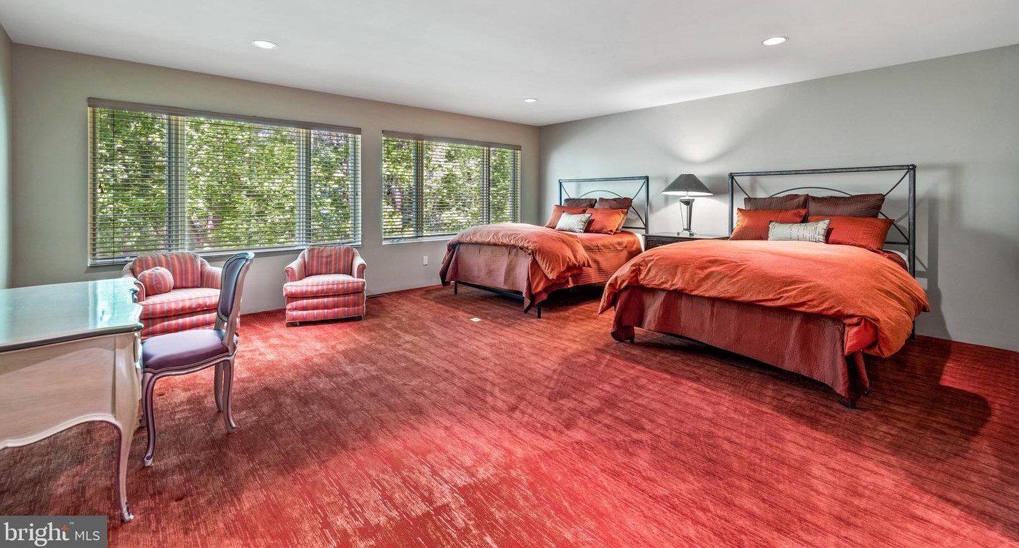 8570 Leisure Hill Dr, Baltimore MD  21208-1740 exterior