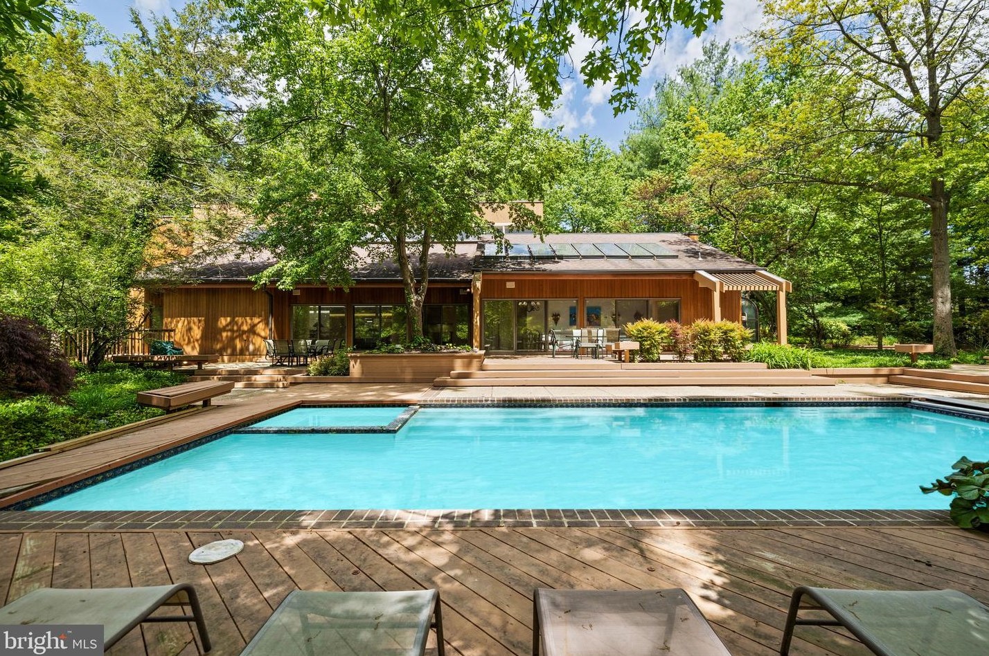 8570 Leisure Hill Dr, Baltimore MD  21208-1740 exterior