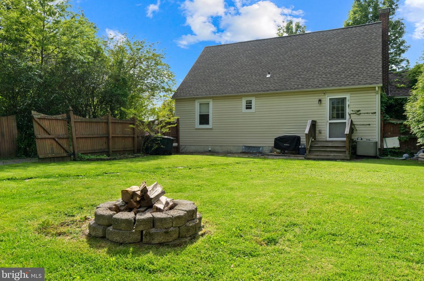 314 Harlem Ave, Baltimore MD  21228-1406 exterior