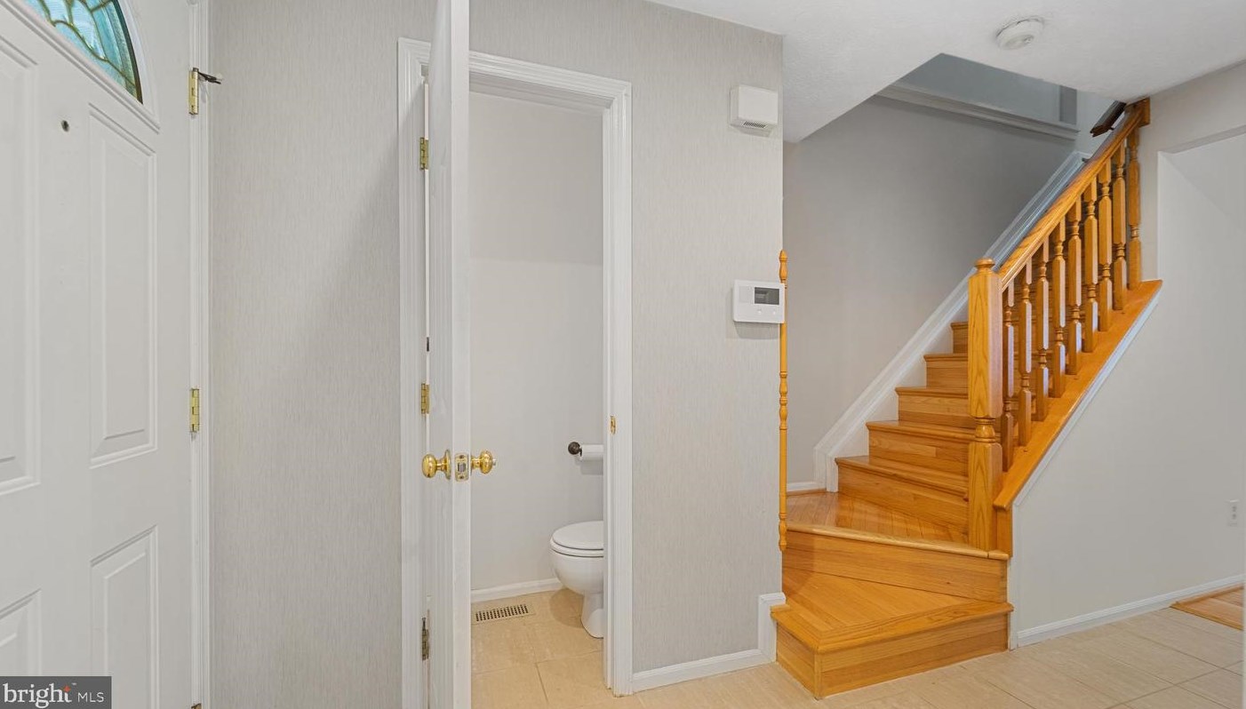 2011 Masters Dr, Baltimore MD  21209-1746 exterior