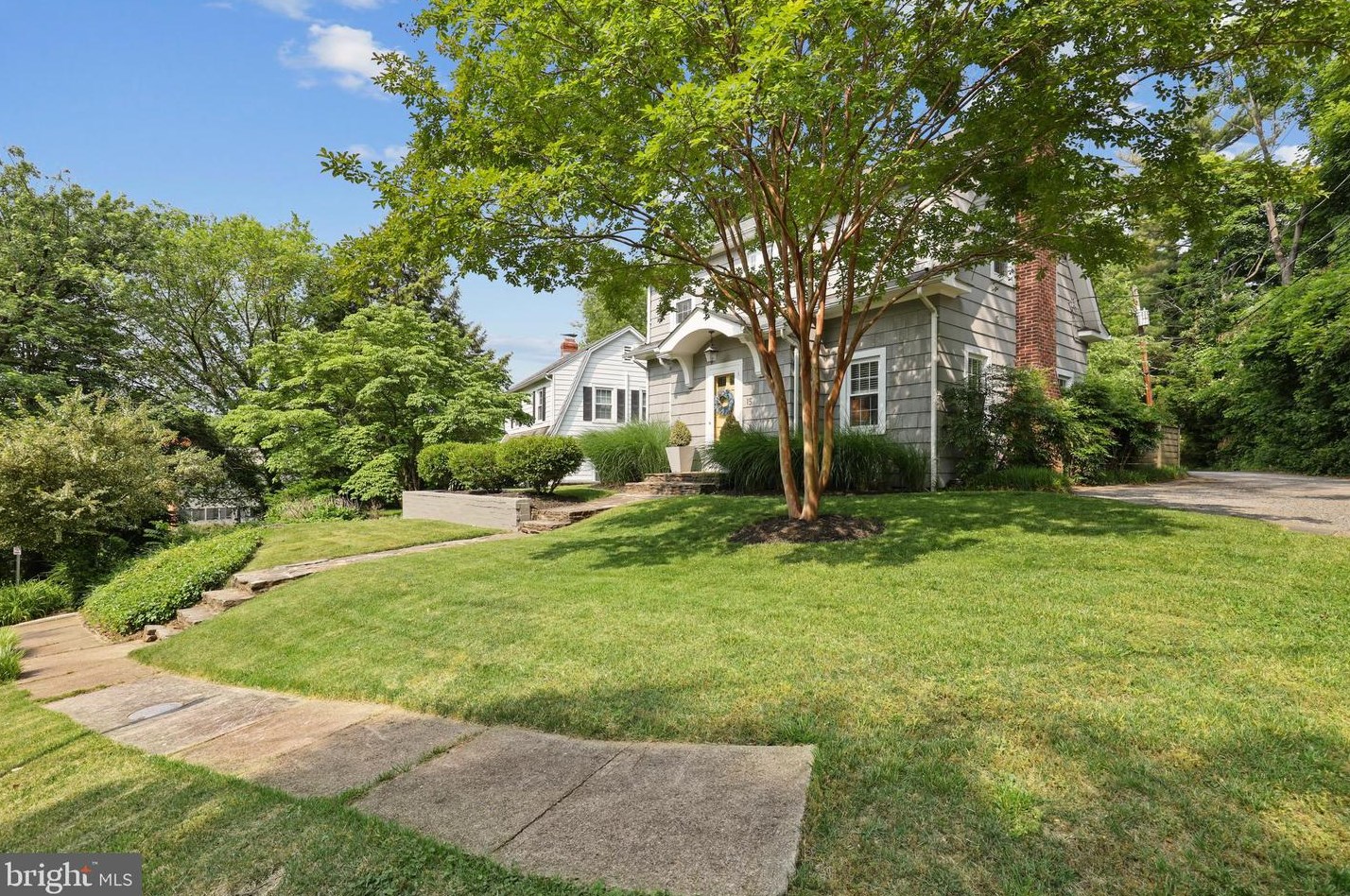 15 Hilltop Rd, Baltimore MD  21228-5520 exterior