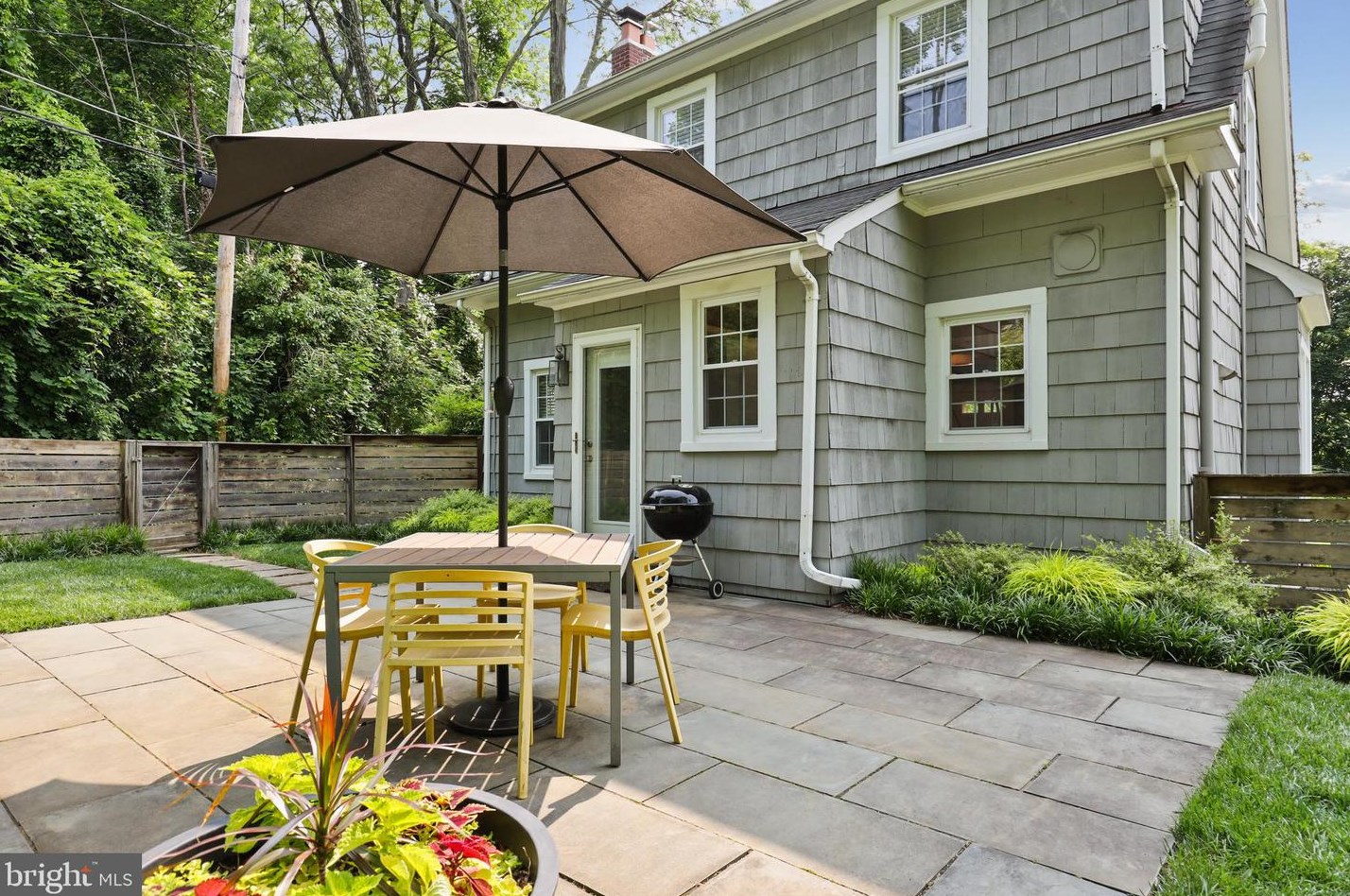 15 Hilltop Rd, Baltimore MD  21228-5520 exterior