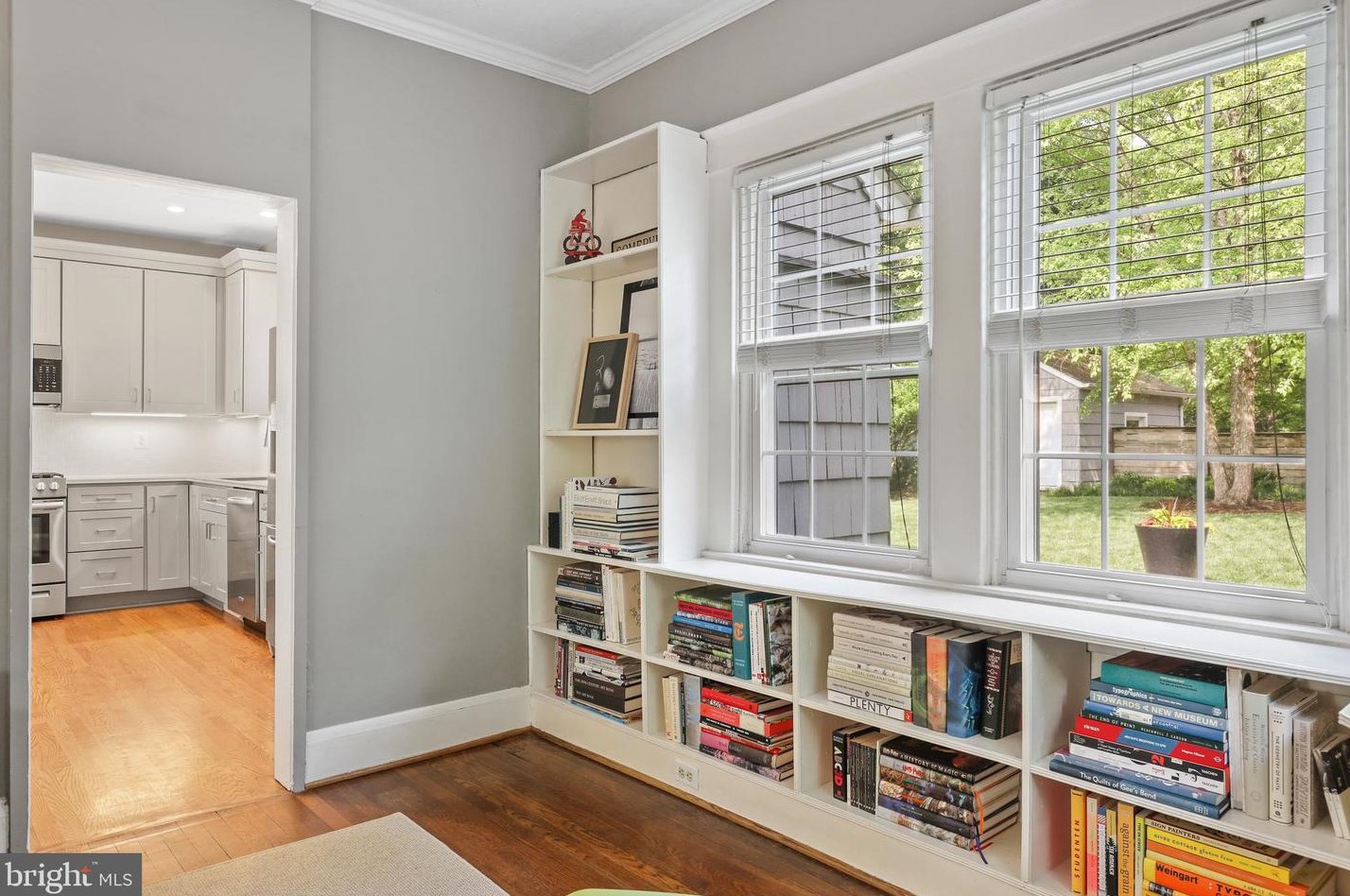 15 Hilltop Rd, Baltimore MD  21228-5520 exterior