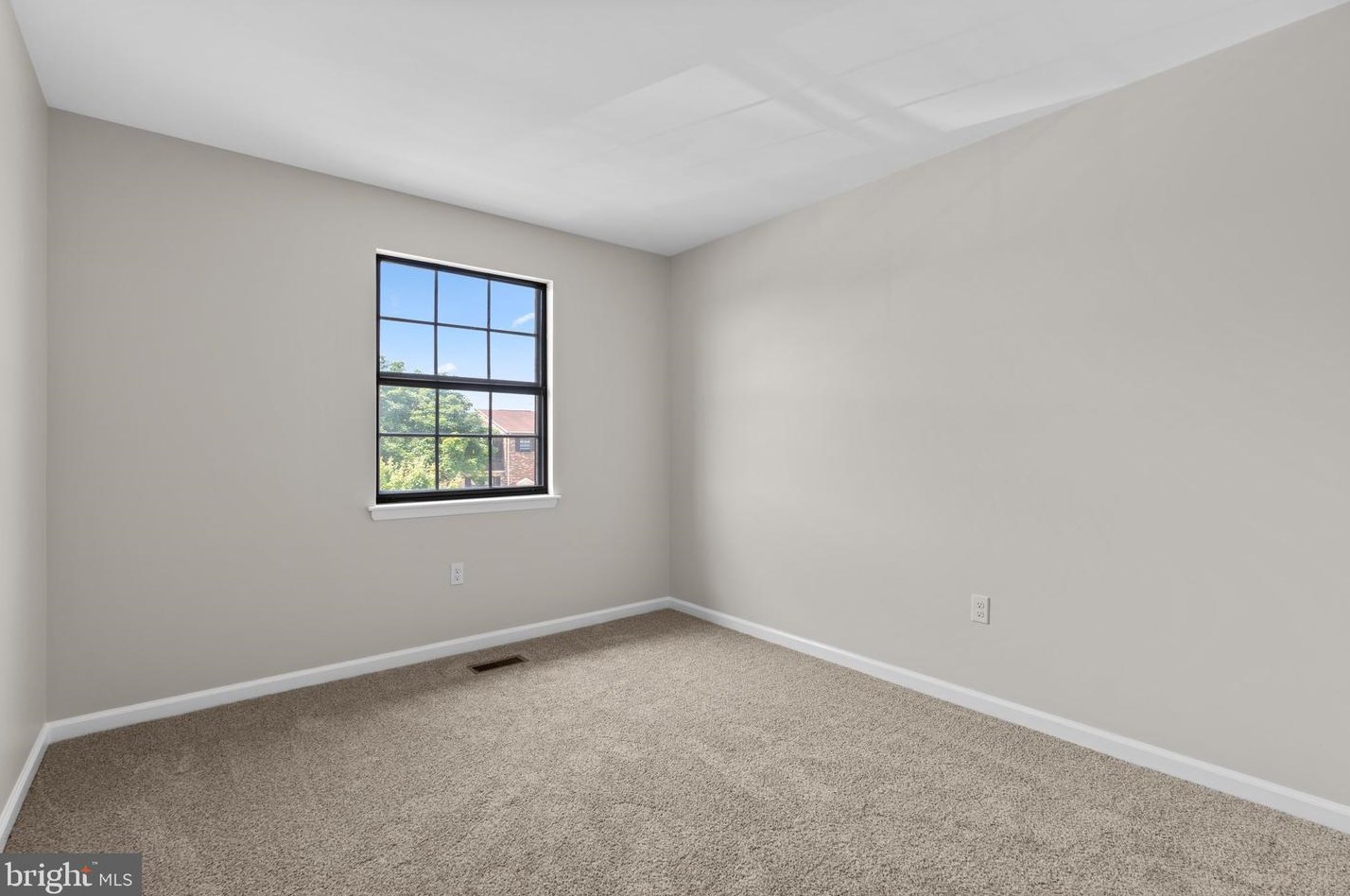 20 Heather Hill Rd, Baltimore MD  21228-6102 exterior