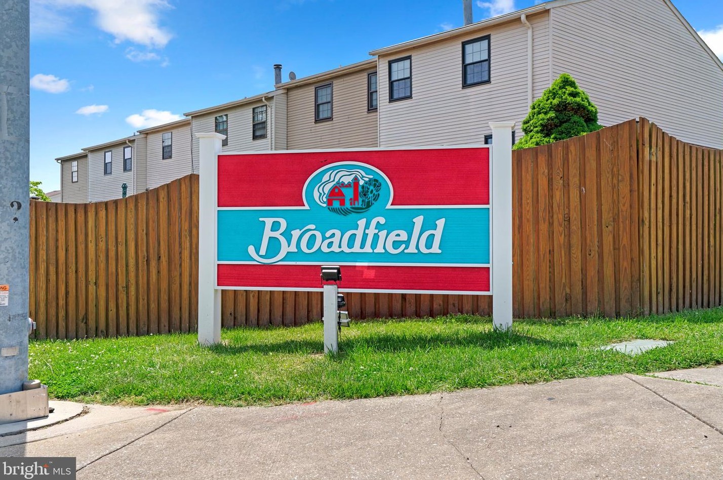 20 Heather Hill Rd, Baltimore MD  21228-6102 exterior