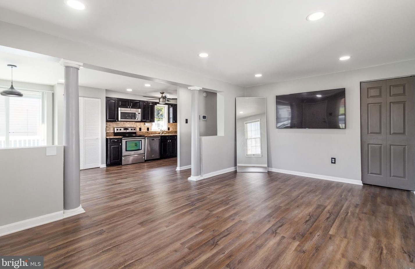 2811 Virginia Ave, Baltimore MD  21227-6572 exterior