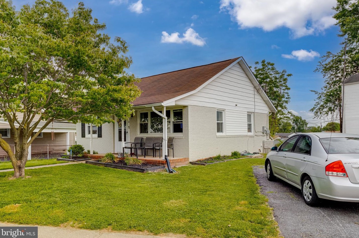 33 Hydroplane Dr, Baltimore MD  21220-4523 exterior
