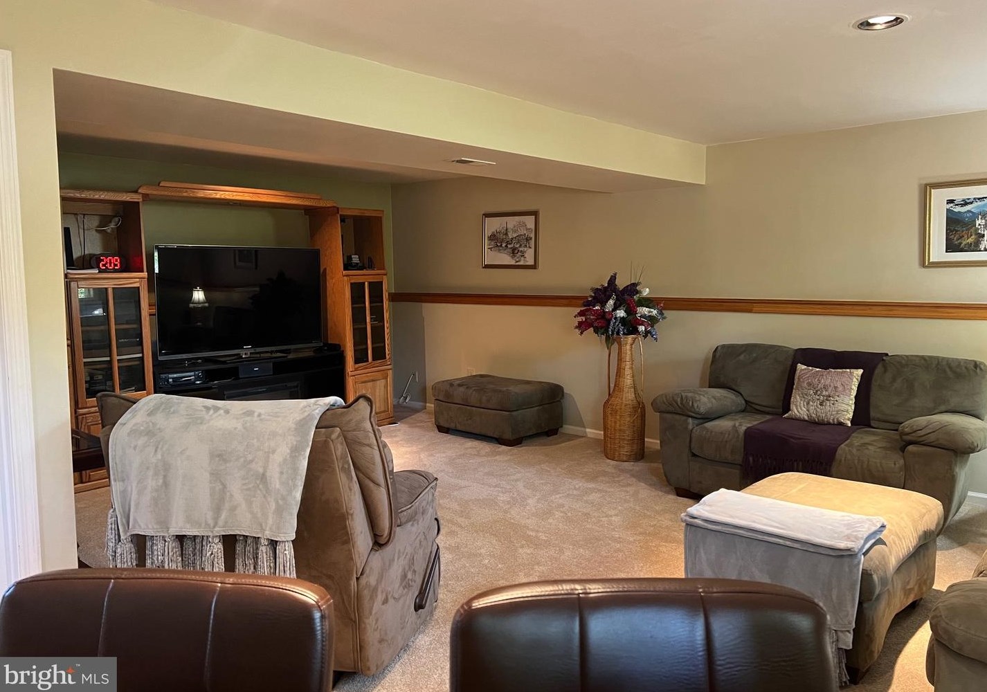 8605 Daytona Rd, Baltimore MD 21237-2043 exterior