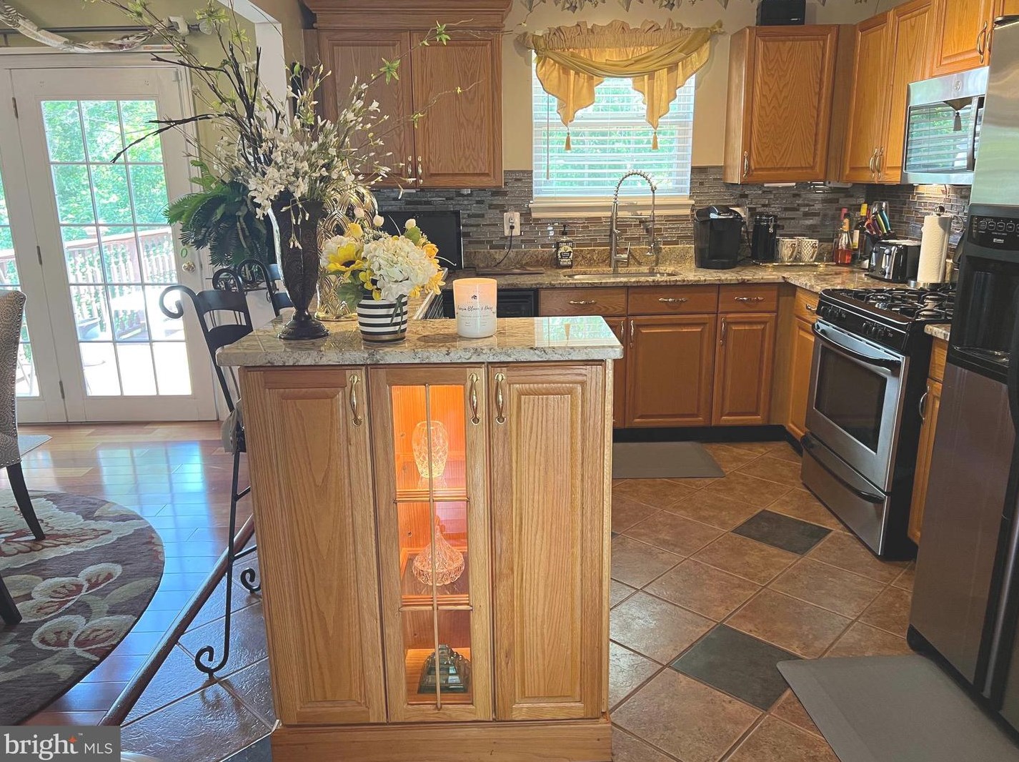 8605 Daytona Rd, Baltimore MD 21237-2043 exterior