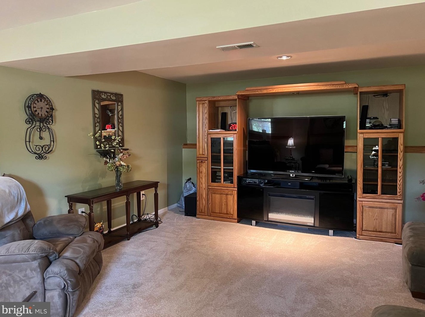 8605 Daytona Rd, Baltimore MD 21237-2043 exterior