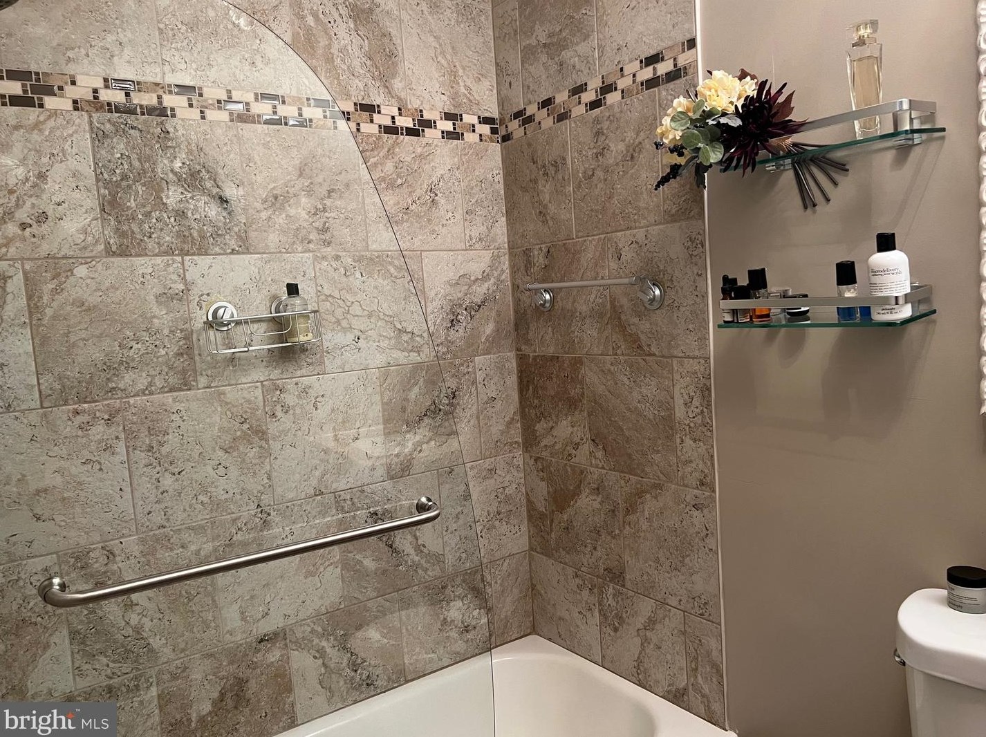 8605 Daytona Rd, Baltimore MD 21237-2043 exterior