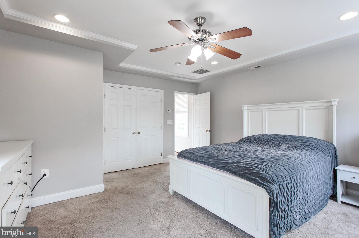 100 4th Ave, Baltimore MD  21227-3156 exterior