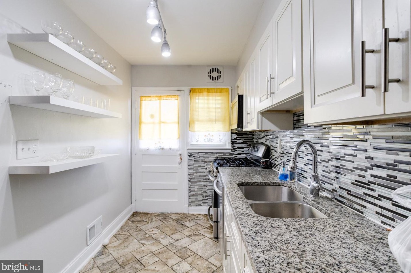 8637 Black Oak Rd, Baltimore MD 21234-3608 exterior