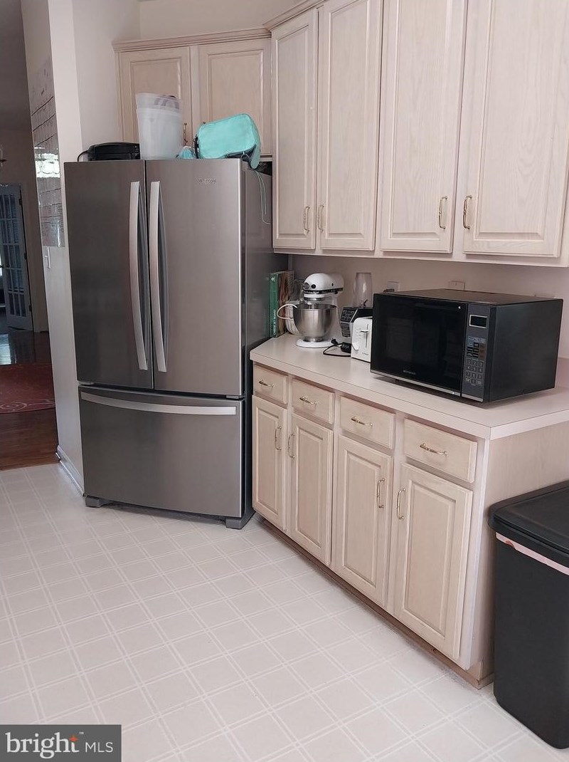 5807 Ivy League Dr, Baltimore MD  21228-5375 exterior