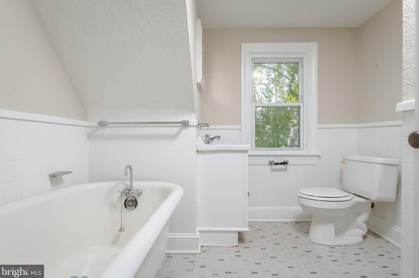 418 Hopkins Rd, Baltimore MD 21220-1031 exterior