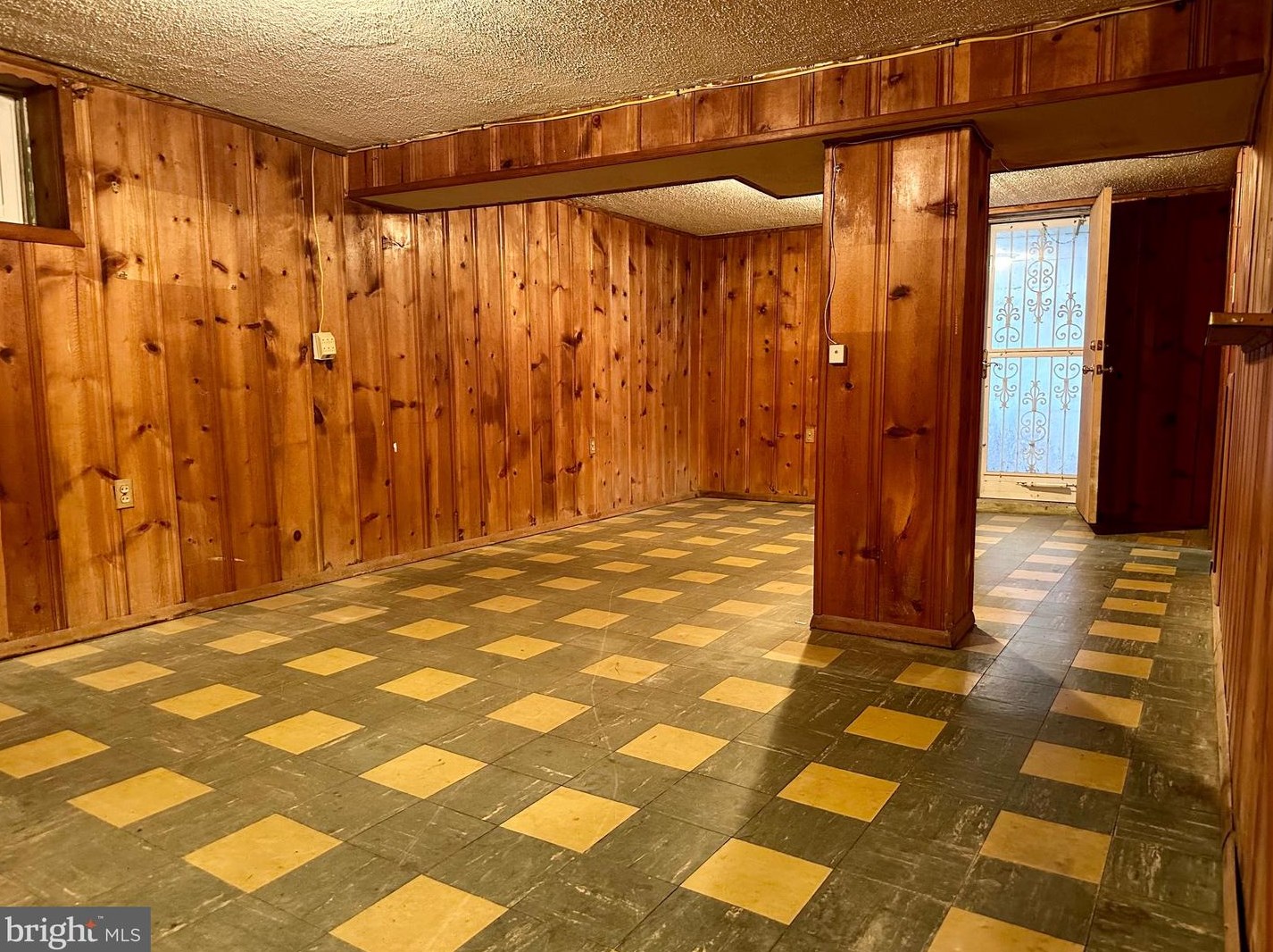 5415 Montbel Ave, Baltimore MD 21207-6114 exterior