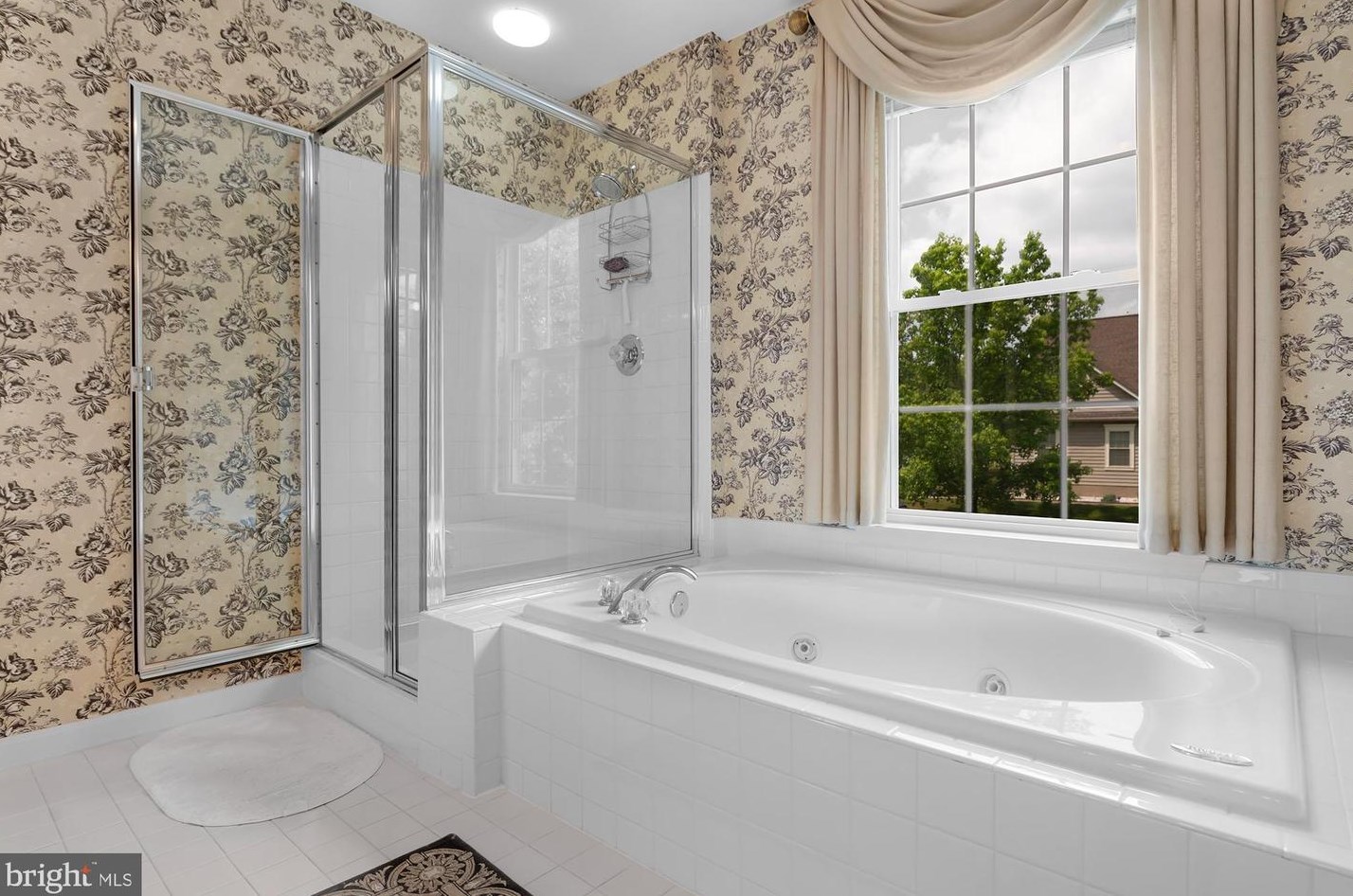 8227 Selwin Ct, Baltimore MD  21237-3361 exterior