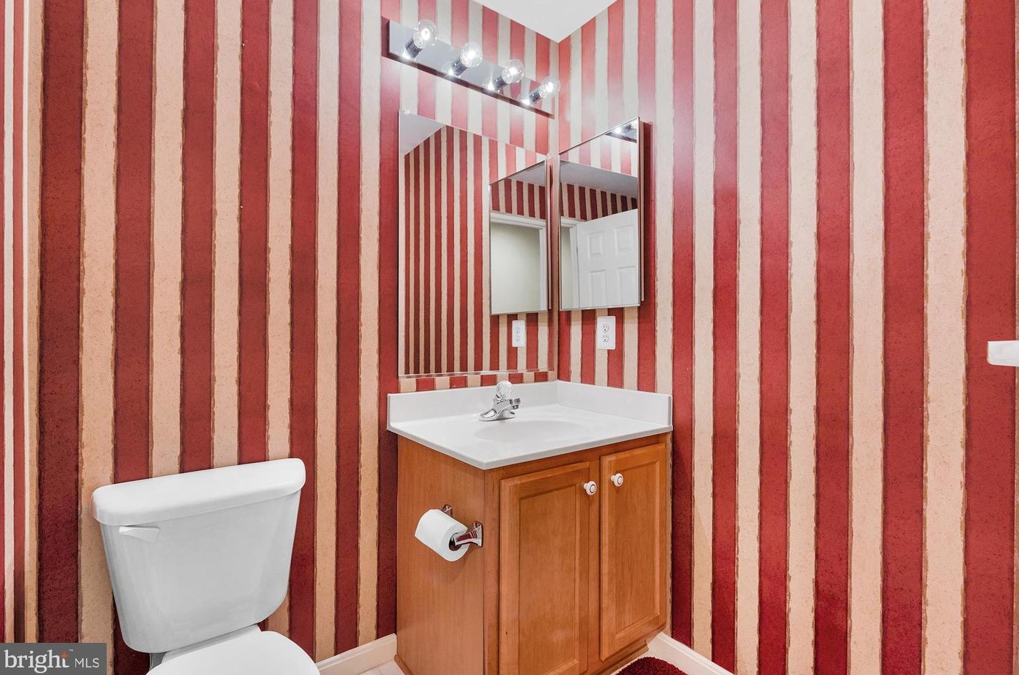 8227 Selwin Ct, Baltimore MD  21237-3361 exterior