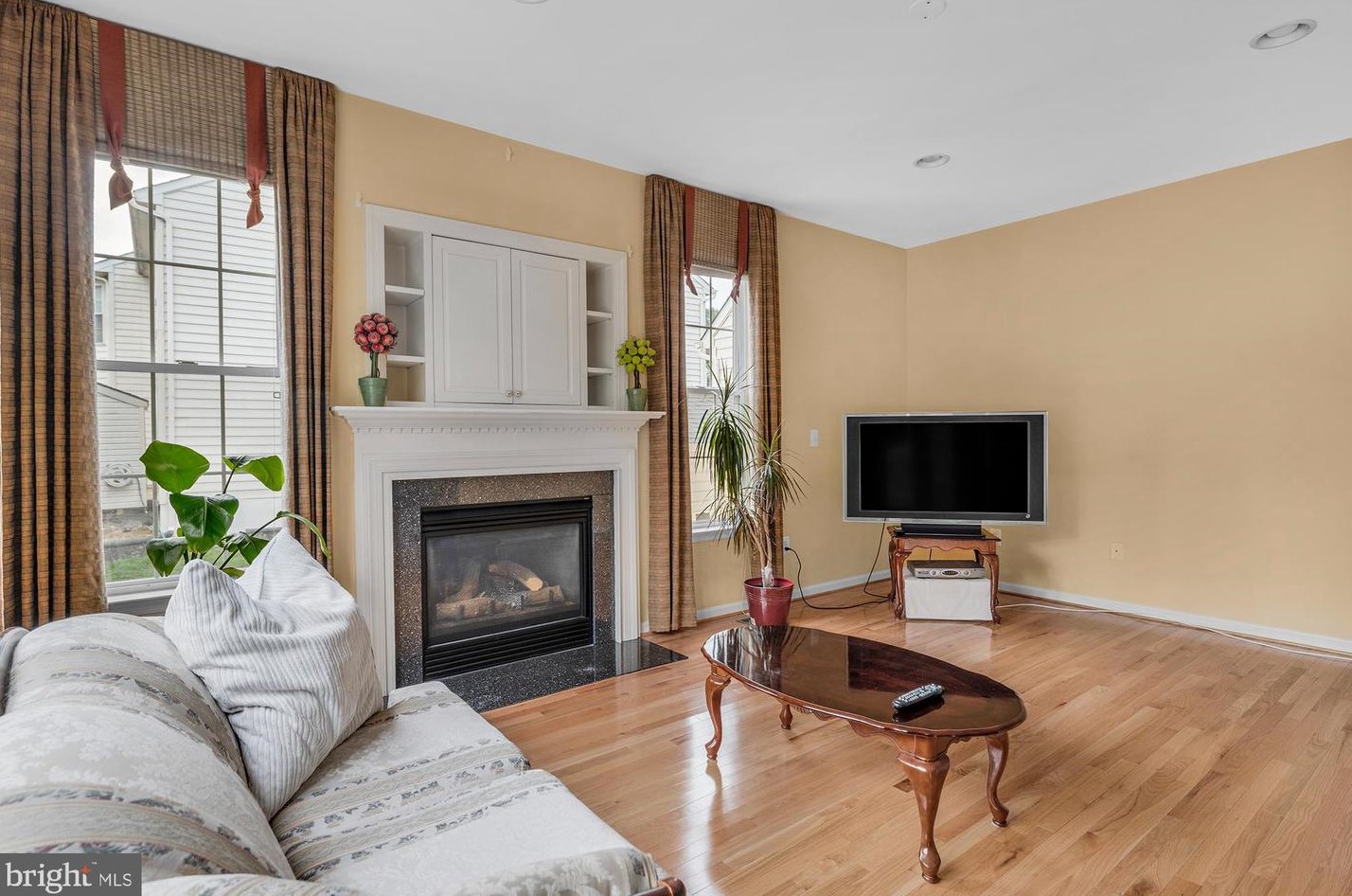 8227 Selwin Ct, Baltimore MD  21237-3361 exterior