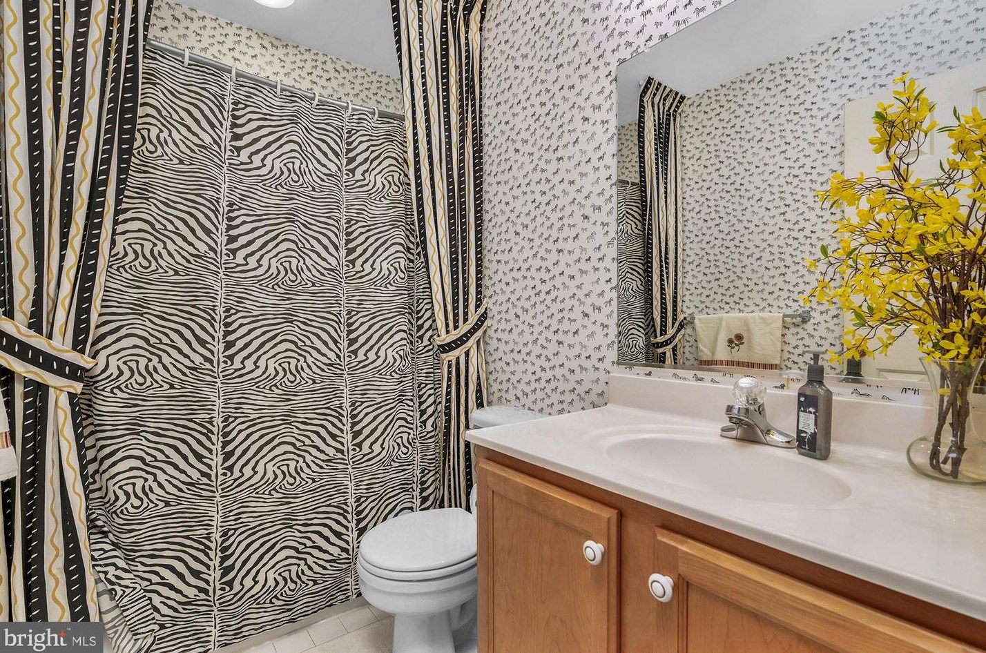 8227 Selwin Ct, Baltimore MD  21237-3361 exterior