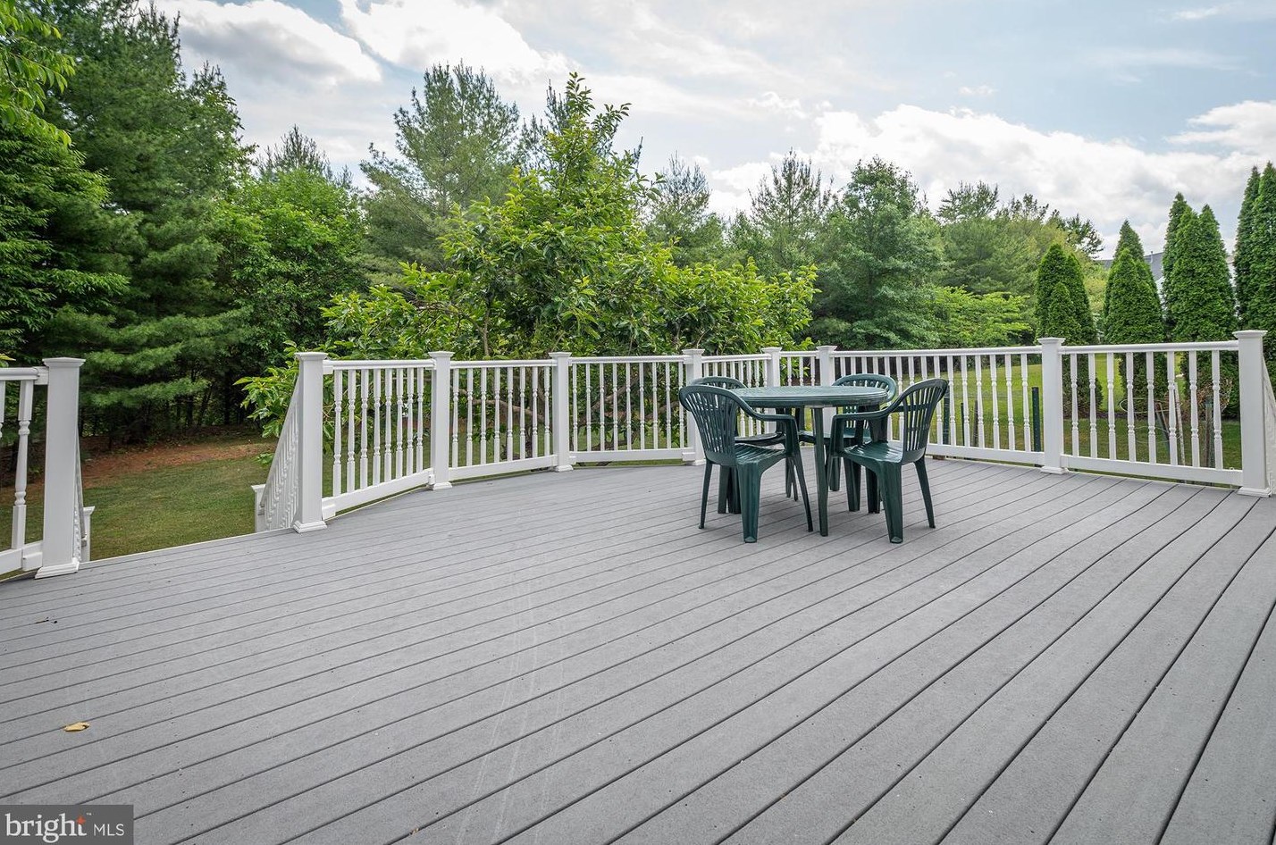 8227 Selwin Ct, Baltimore MD  21237-3361 exterior