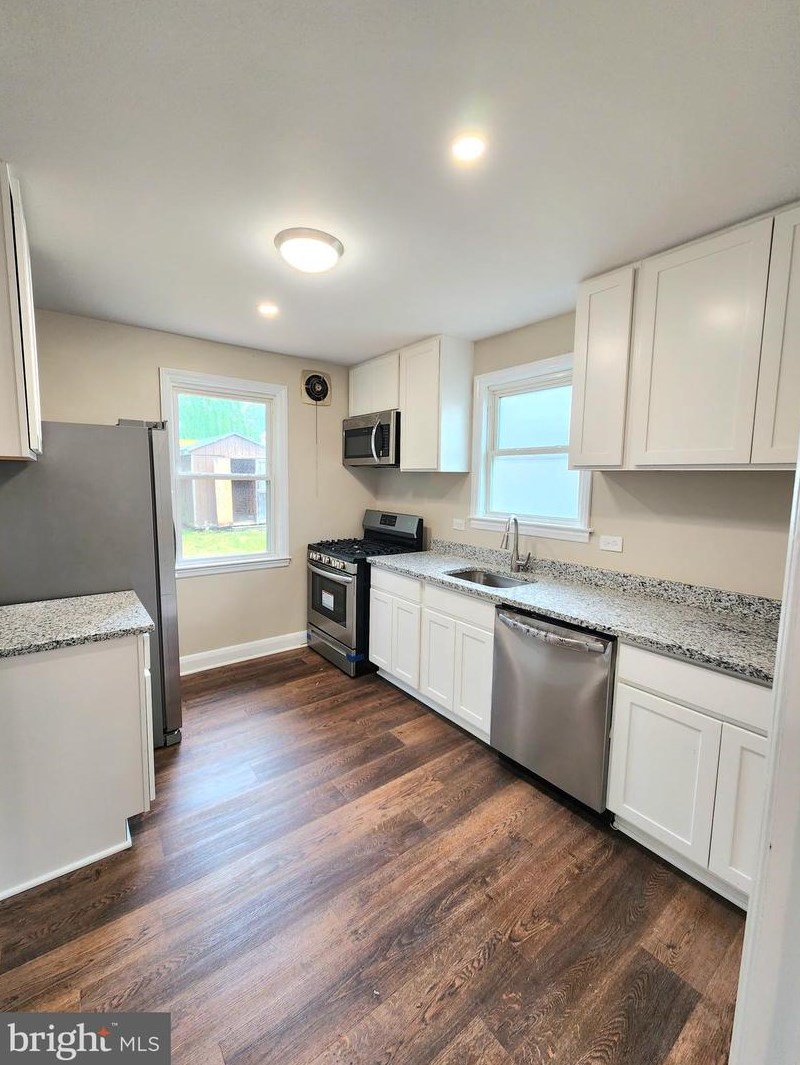5207 Arbutus Ave, Baltimore MD  21227-2505 exterior