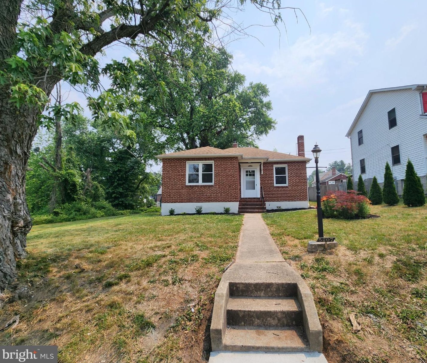 5207 Arbutus Ave, Baltimore MD  21227-2505 exterior