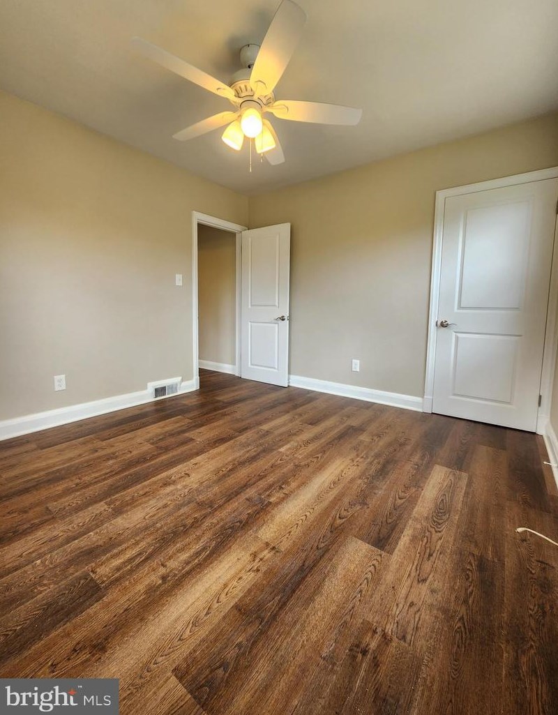 5207 Arbutus Ave, Baltimore MD  21227-2505 exterior