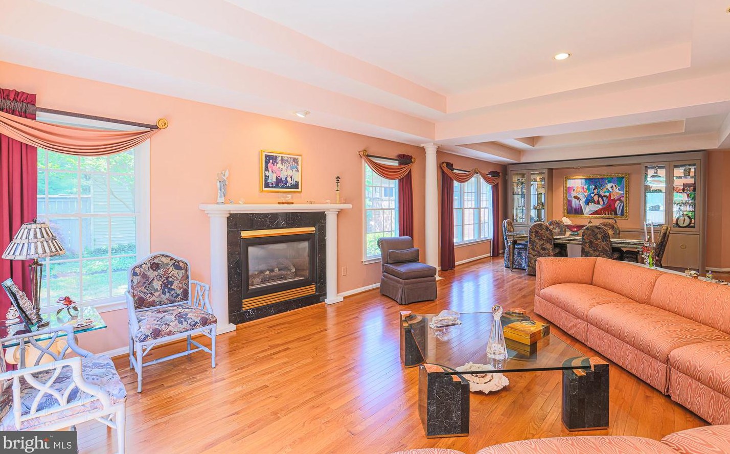 6 Stone Gate Ct, Baltimore MD  21208-1000 exterior