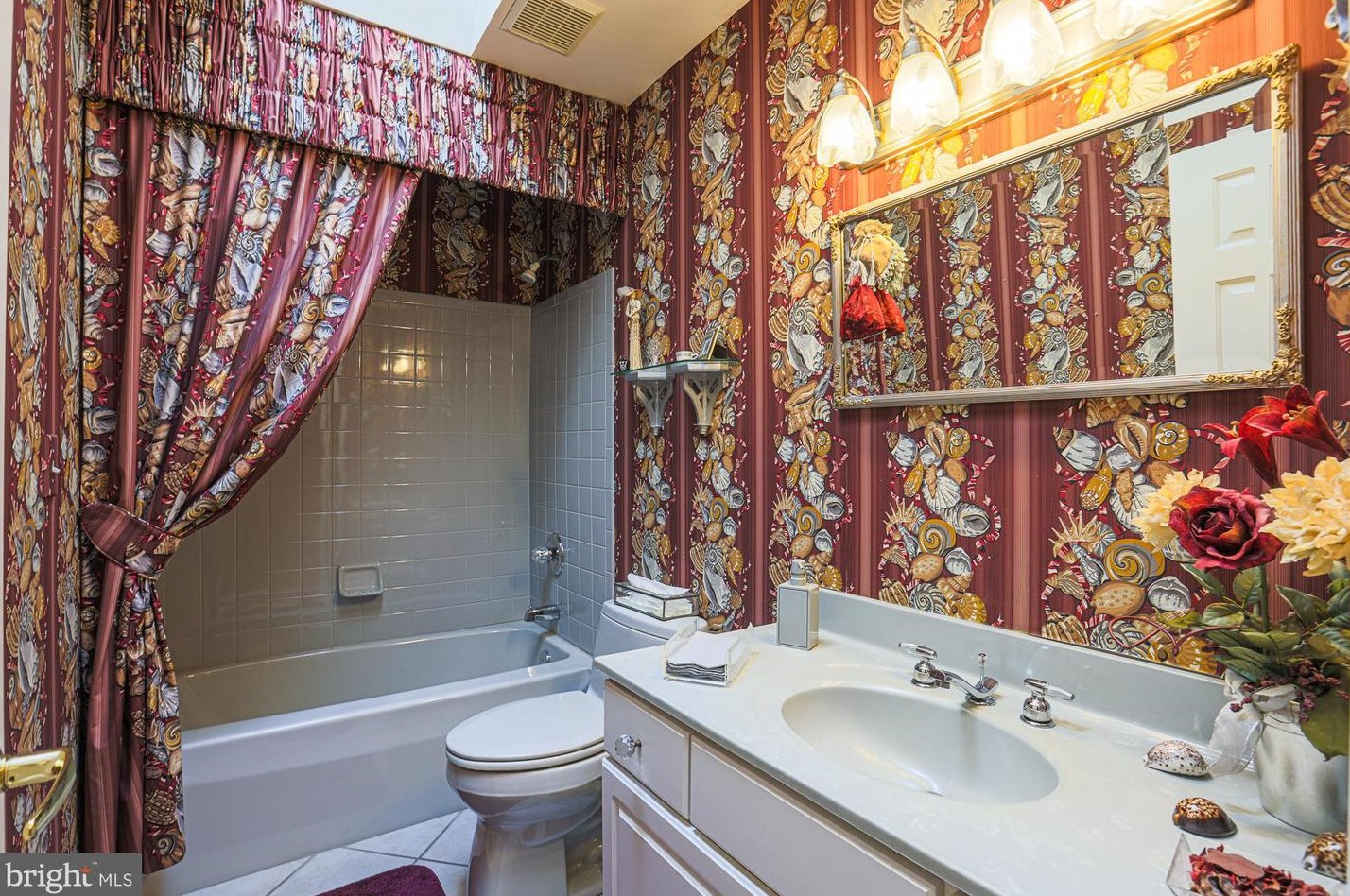 6 Stone Gate Ct, Baltimore MD  21208-1000 exterior