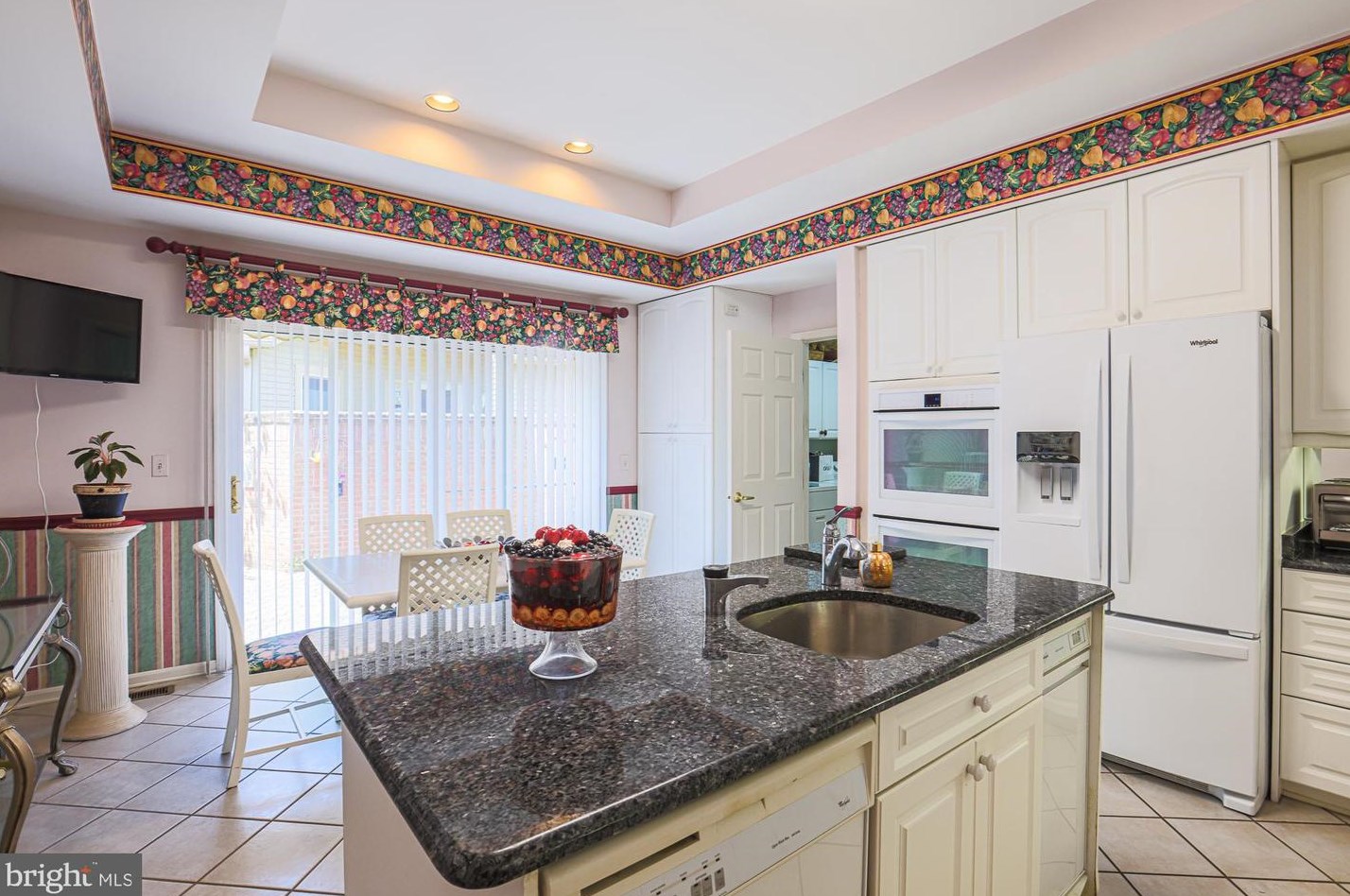 6 Stone Gate Ct, Baltimore MD  21208-1000 exterior