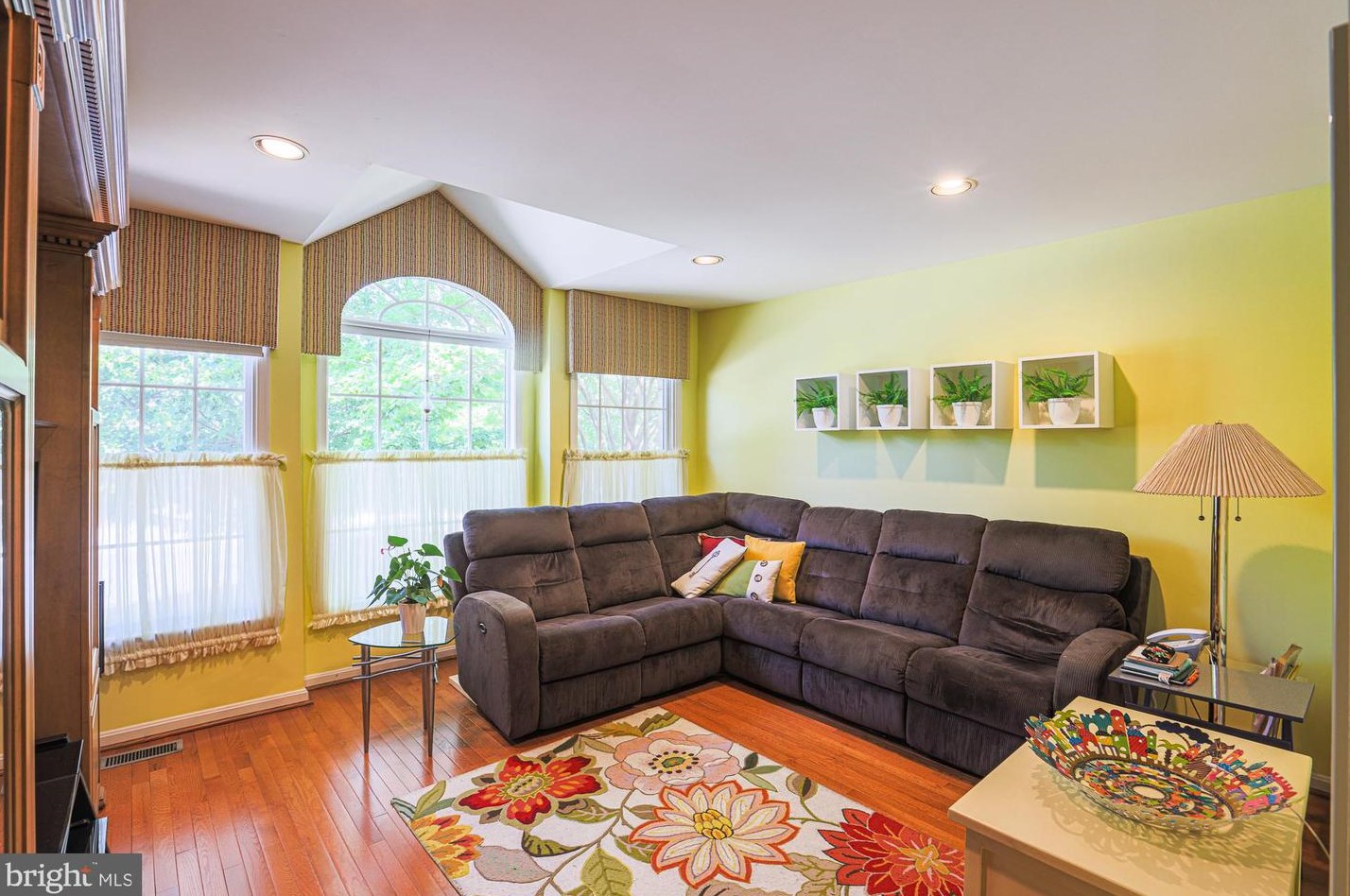 6 Stone Gate Ct, Baltimore MD  21208-1000 exterior